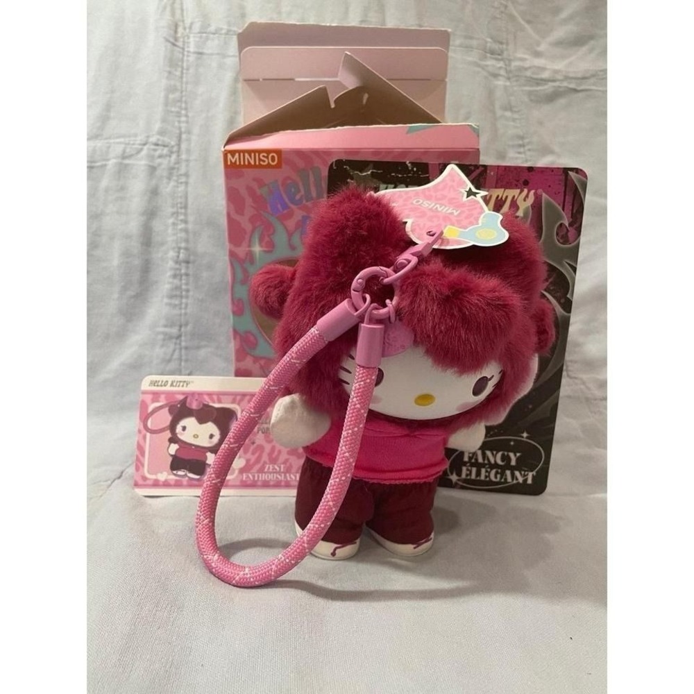 NEW Sanrio Hello Kitty Pop Star Surprise Box Pendant by Miniso - Hello Kitty